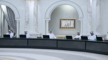 الشارقة تقر تنظيم ترخيص النحالين لتعزيز الأمن الغذائي 2025